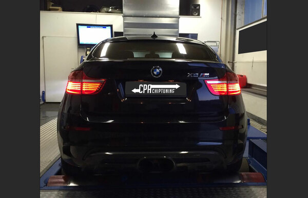 Pri testovaní BMW X6 M v spoločnosti CPA čítajte viac