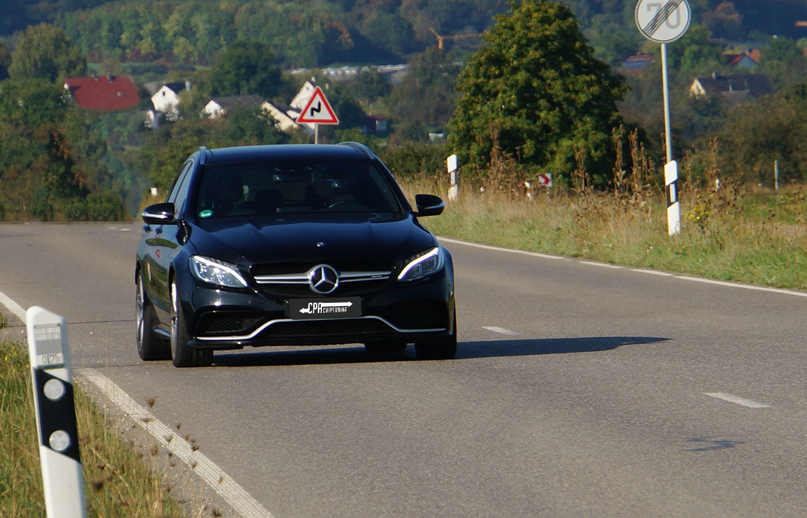 C 63 AMG - strata výtlaku, získaná sila